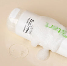 Charger l'image dans la galerie, Breakout clearing foaming wash /Mousse nettoyante purifiante