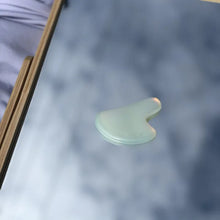 Charger l'image dans la galerie, Gua Sha en Pierre d'Opale